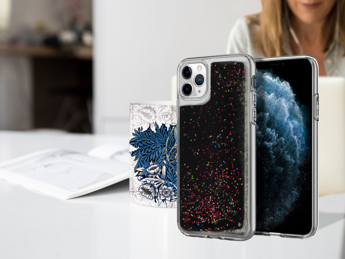 Apple iPhone 12 Mini szilikon tok Liquid Glitter fekete